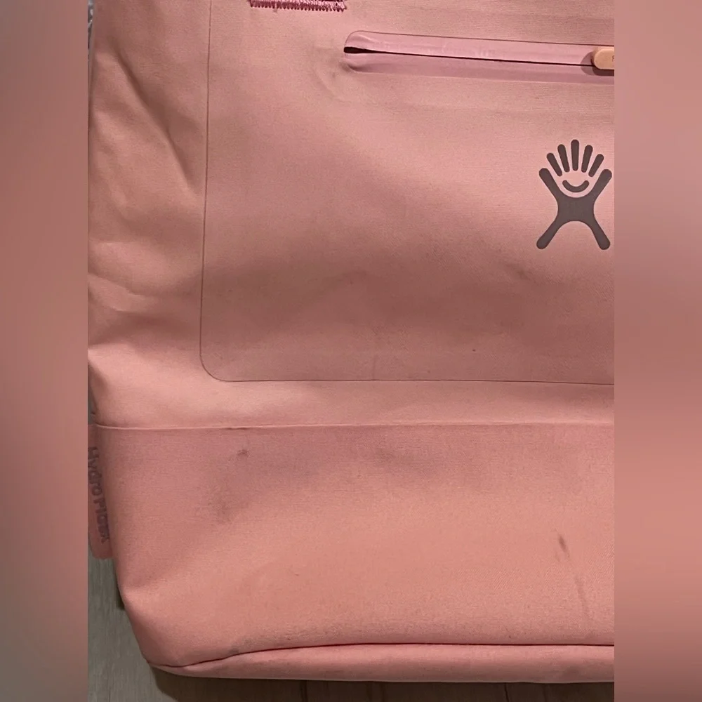 HYDRO FLASK :: TOTE